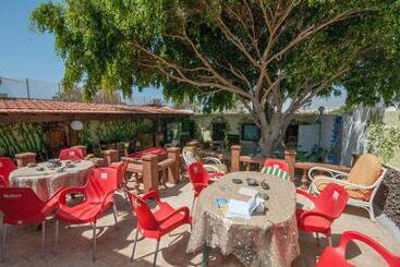 Hostel Los Duendes Del Sur - كوستا ديل سيلينثيو