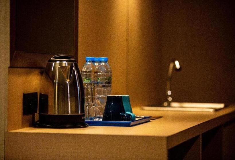 Fotos del hotel Rooms Republic Pattaya:  13