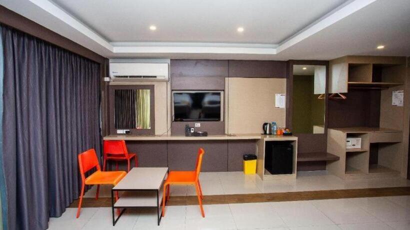 Fotos del hotel Rooms Republic Pattaya:  7