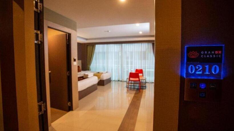 Fotos del hotel Rooms Republic Pattaya:  3