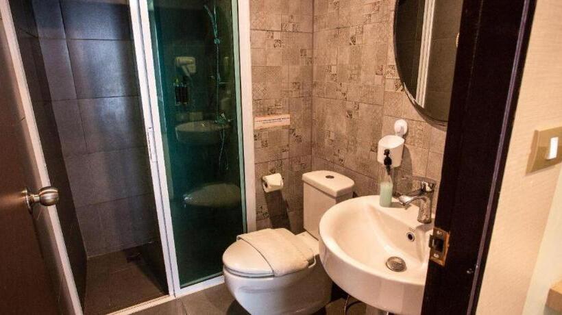 Fotos del hotel Rooms Republic Pattaya:  2