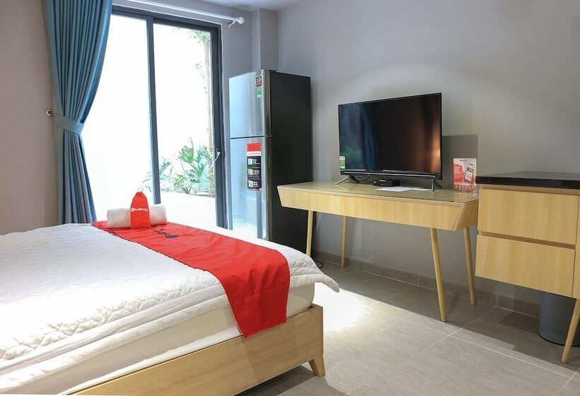 Fotos del hotel Reddoorz Plus @ Le Van Sy Street 2:  10