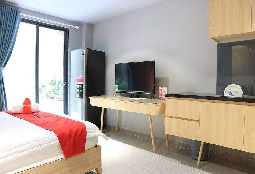 Fotos del hotel Reddoorz Plus @ Le Van Sy Street 2:  7