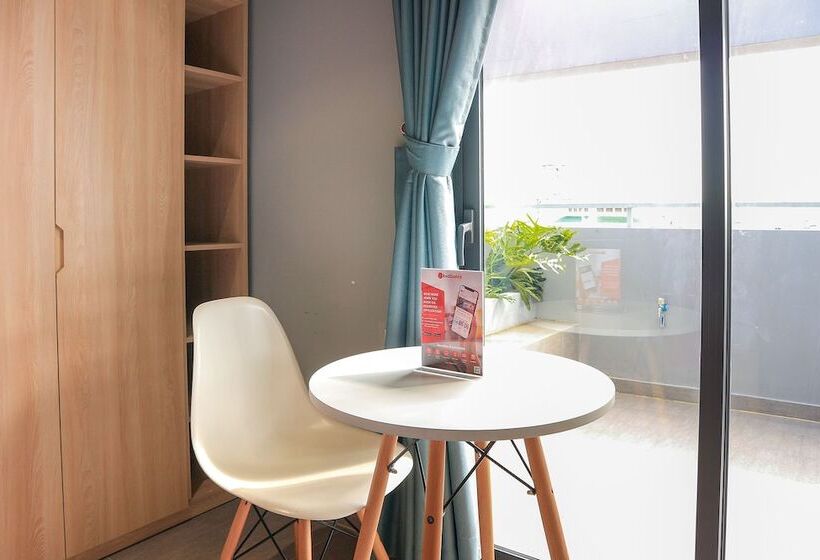 Fotos del hotel Reddoorz Plus @ Le Van Sy Street 2:  17