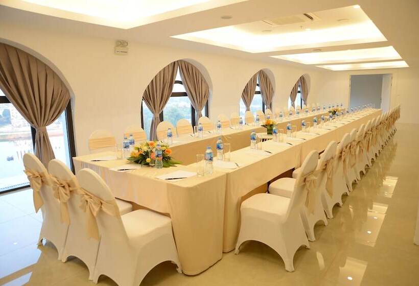 Fotos del hotel Westlake Hotel & Resort Vinh Phuc:  21