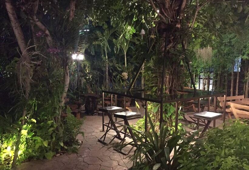 Fotos del hotel Buddy Guesthouse:  8