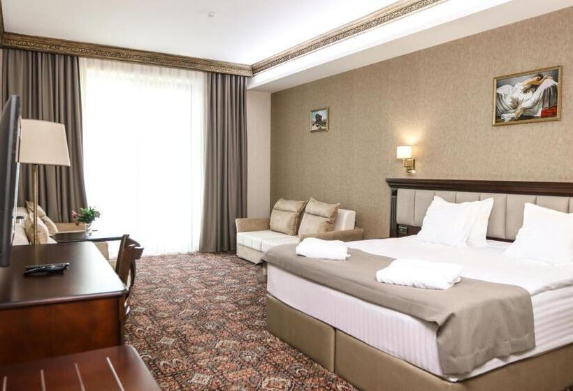 Fotos del hotel Konyak:  6