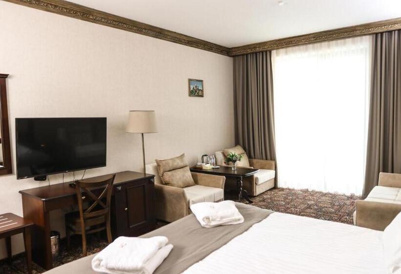 Fotos del hotel Konyak:  2