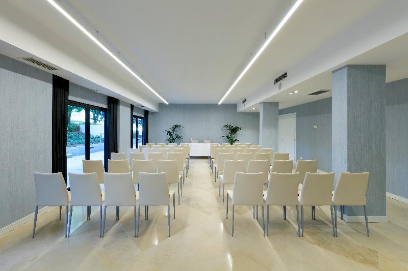 Fotos del hotel Grand Palladium Garden Beach Resort & Spa All Inclusive:  37