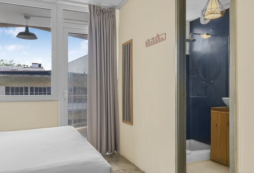 Fotos del hotel Selina Casco Viejo:  7