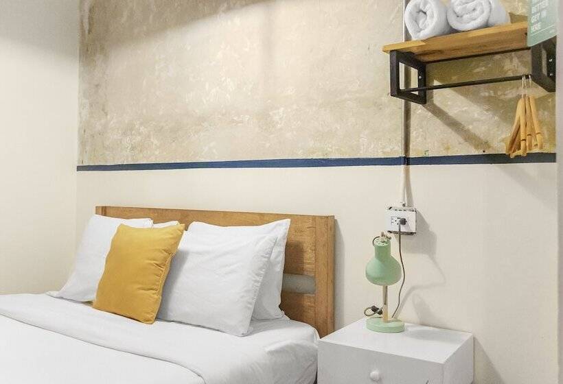 Fotos del hotel Selina Casco Viejo:  2