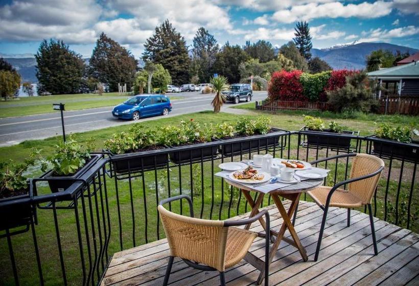 Fotos del hotel Te Anau Lakefront B&b:  11