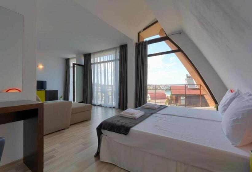 Fotos del hotel Odyssey Family:  13