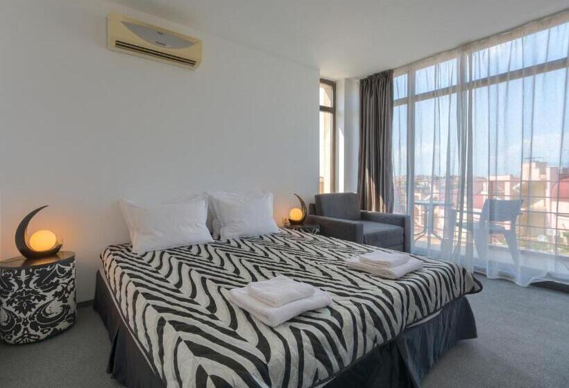 Fotos del hotel Odyssey Family:  8