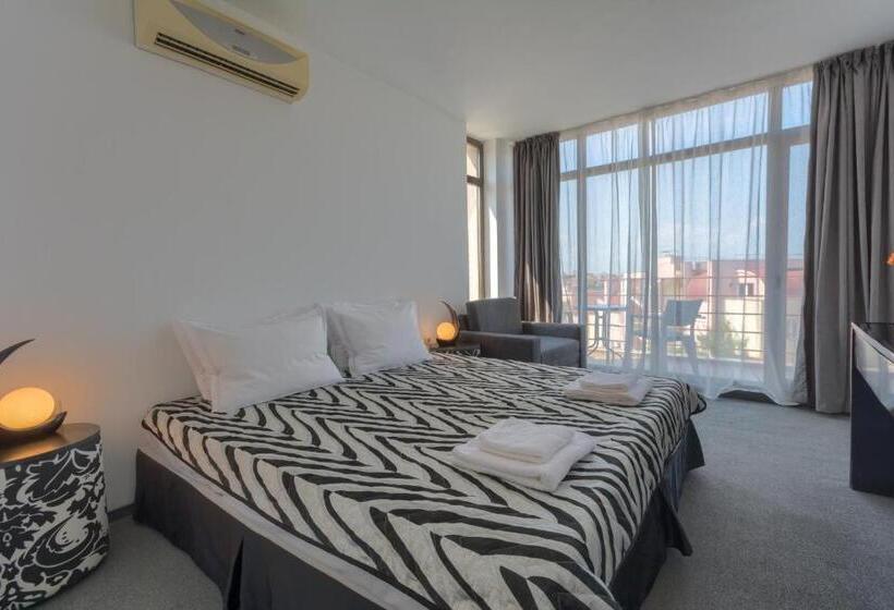 Fotos del hotel Odyssey Family:  5