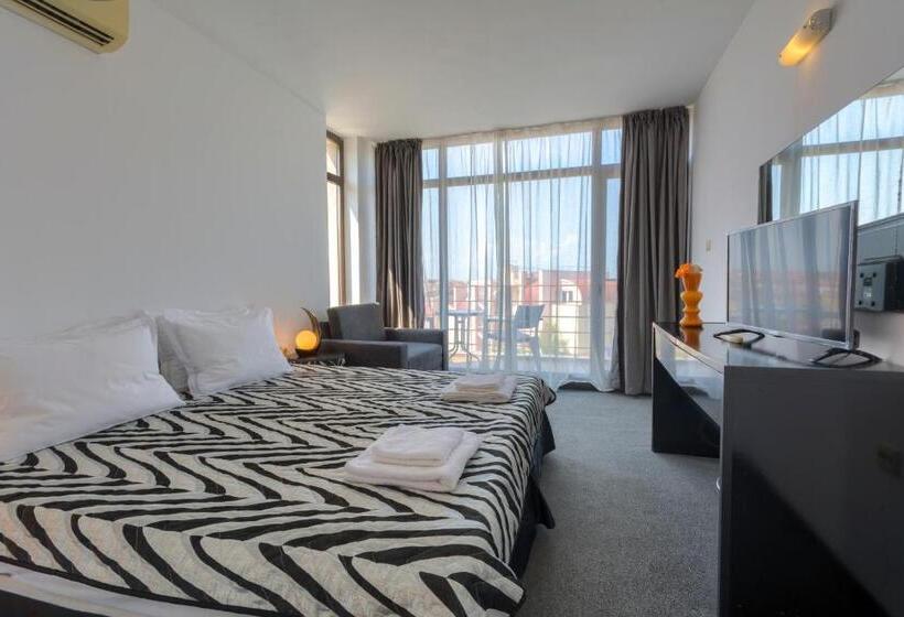 Fotos del hotel Odyssey Family:  2