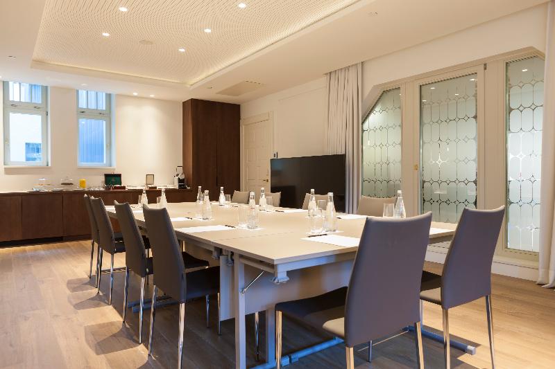 Kozmo  Suites & Spa  The Leading S Of The World