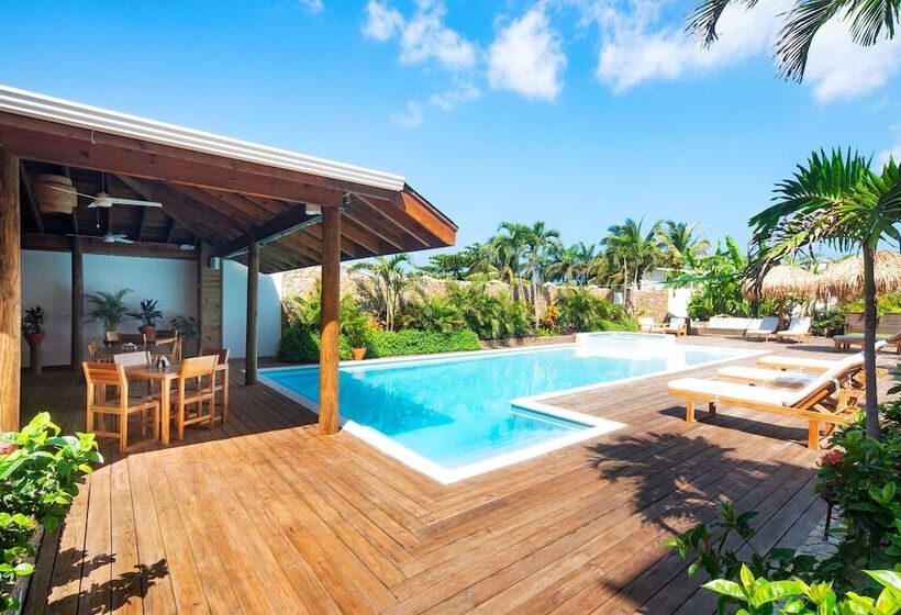 Fotos del hotel Naboo Resort & Dive Center:  8