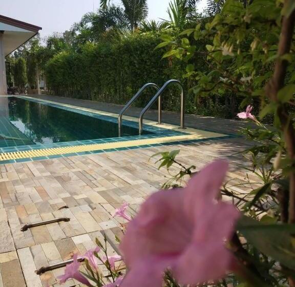 Fotos del hotel Nangrong Garden Home:  21