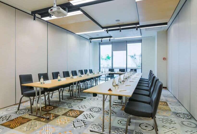 Fotos del hotel Ibis Styles Bucharest City Center:  13