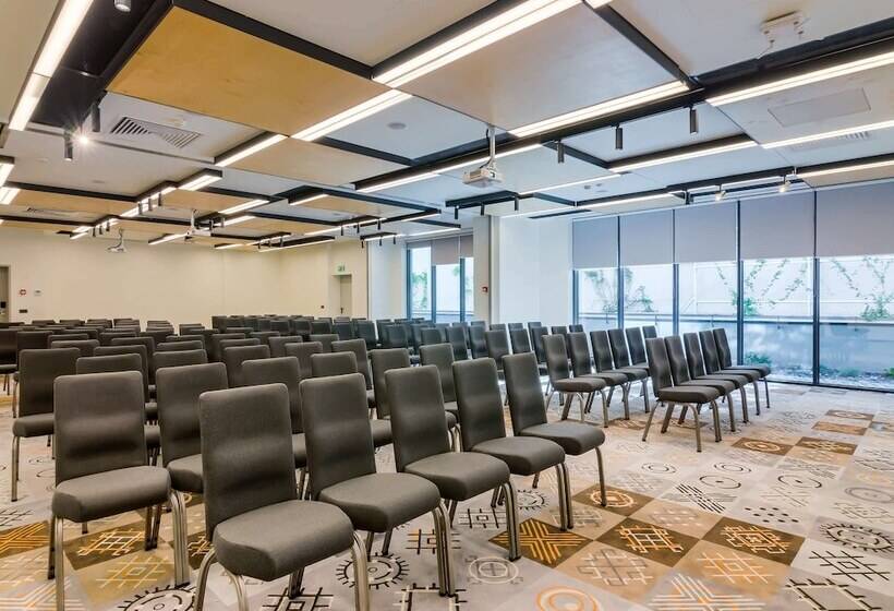 Fotos del hotel Ibis Styles Bucharest City Center:  15