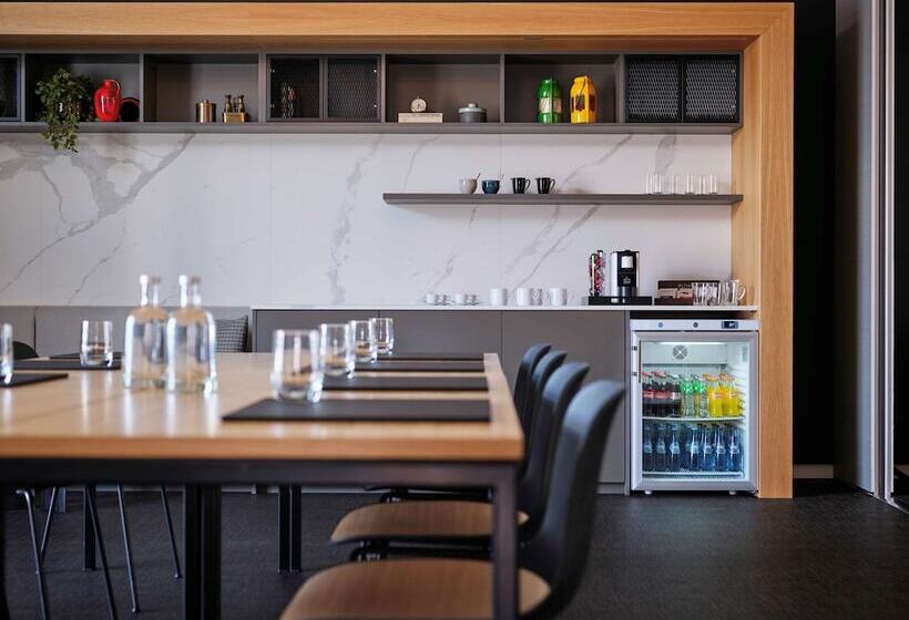 Fotos del hotel Adina Apartment  Cologne:  19