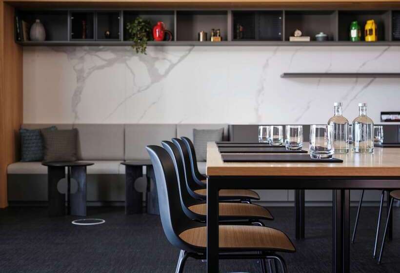 Fotos del hotel Adina Apartment  Cologne:  3