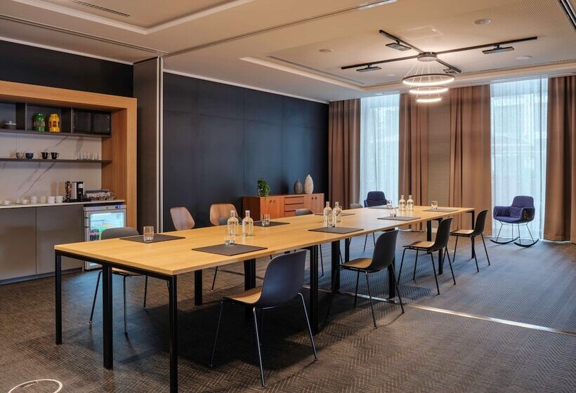 Fotos del hotel Adina Apartment  Cologne:  18