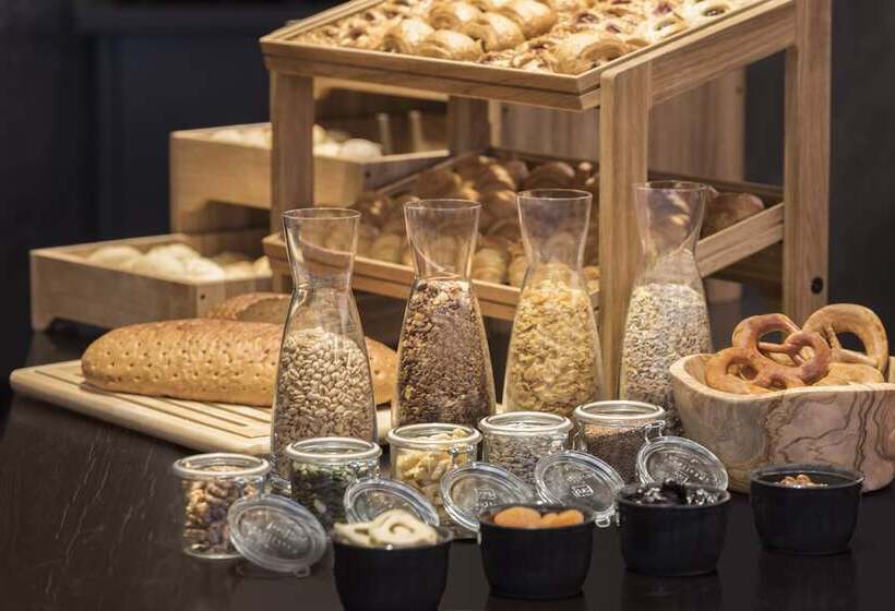 Fotos del hotel Adina Apartment  Cologne:  5