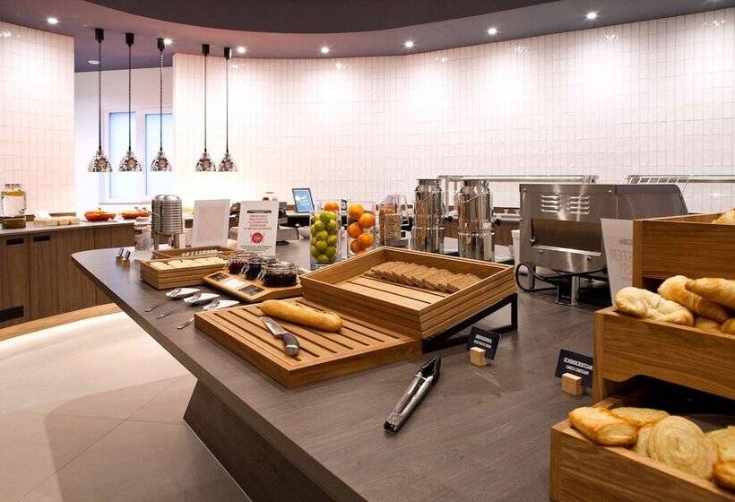 Fotos del hotel Hampton By Hilton Munich Airport South:  10