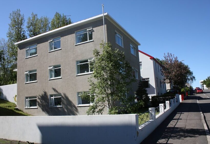 Fotos del hotel Brekkugata 33 Guesthouse:  4