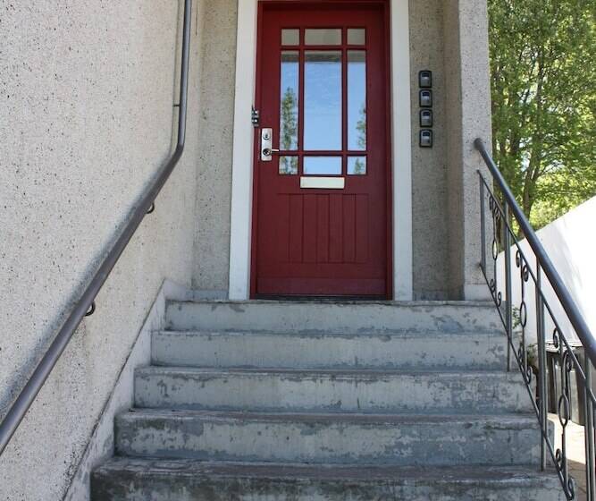 Fotos del hotel Brekkugata 33 Guesthouse:  5