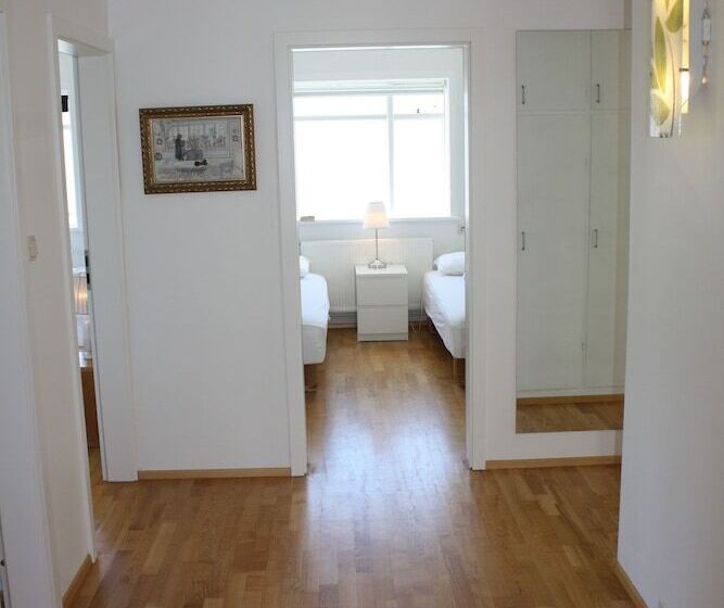 Fotos del hotel Brekkugata 33 Guesthouse:  6