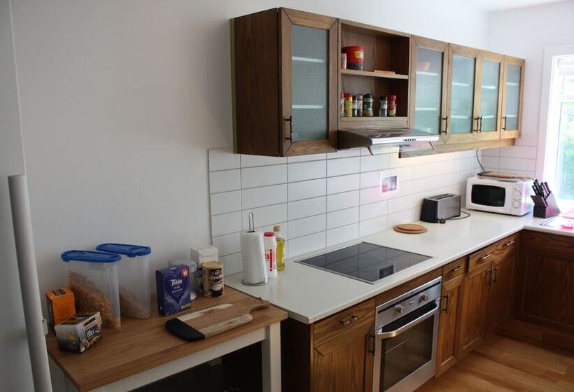 Fotos del hotel Brekkugata 33 Guesthouse:  7