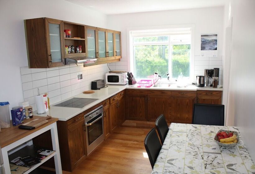 Fotos del hotel Brekkugata 33 Guesthouse:  8