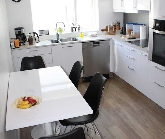 Fotos del hotel Brekkugata 33 Guesthouse:  9