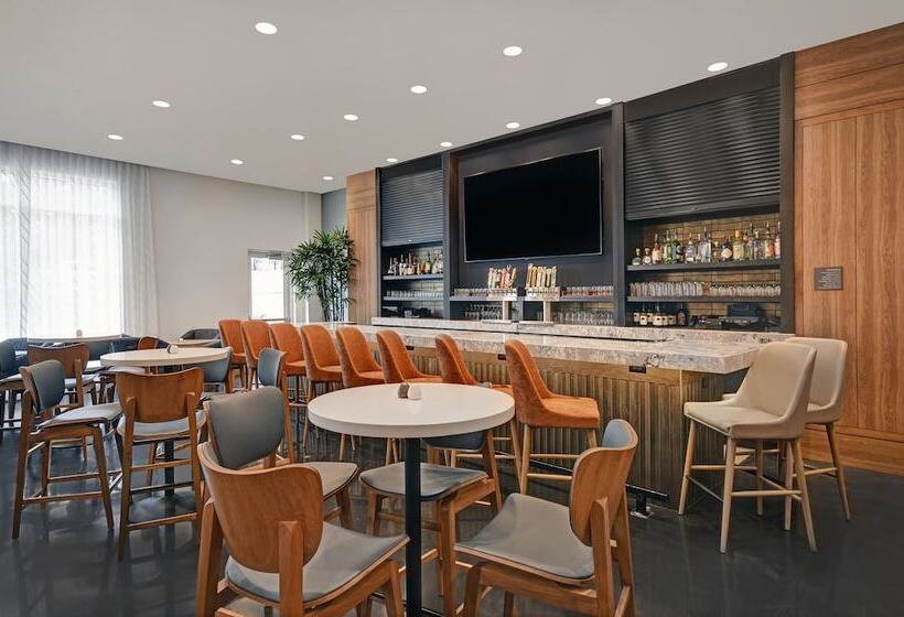 Fotos del hotel Staybridge Stes Galleria Area:  8