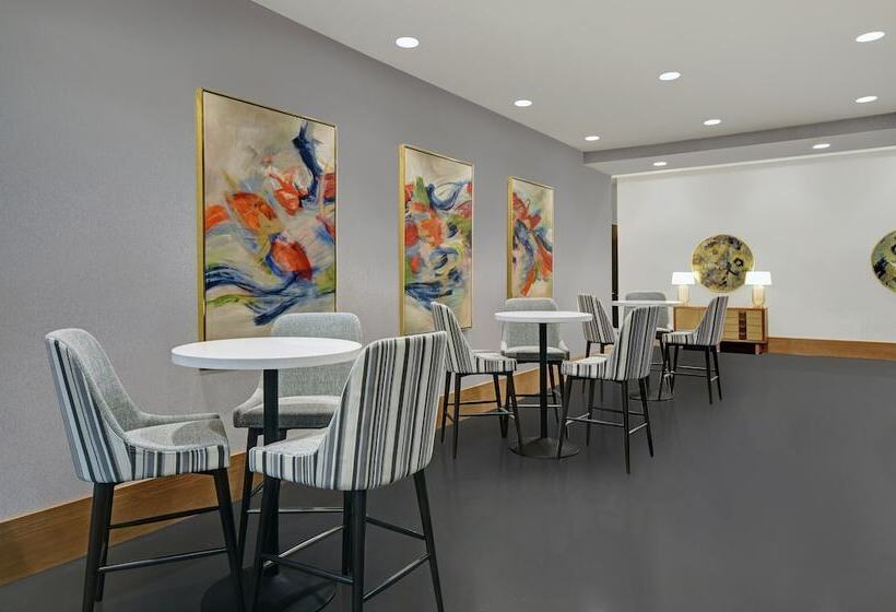 Fotos del hotel Staybridge Stes Galleria Area:  10