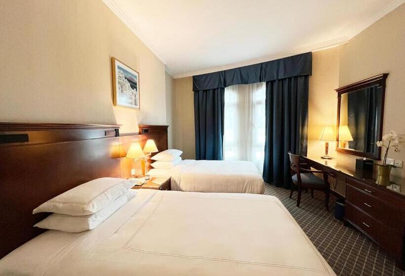 Fotos del hotel Swissôtel Al Murooj Dubai:  2