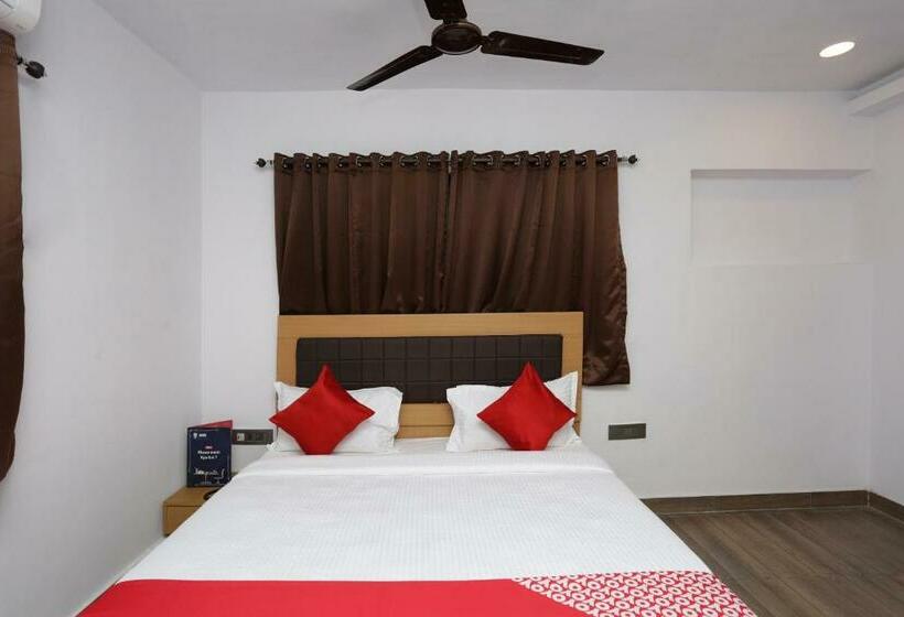 Fotos del hotel Oyo 11965 Krishna Guest House:  3