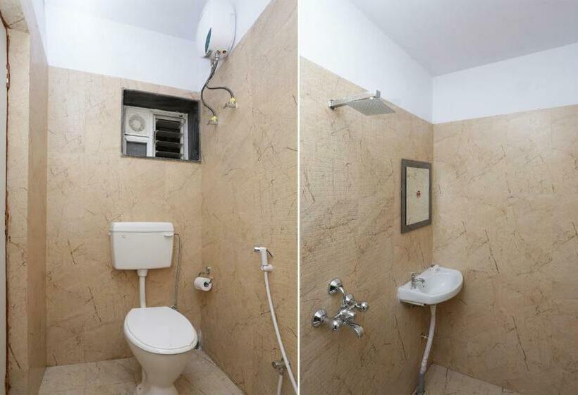 Fotos del hotel Oyo 11965 Krishna Guest House:  5