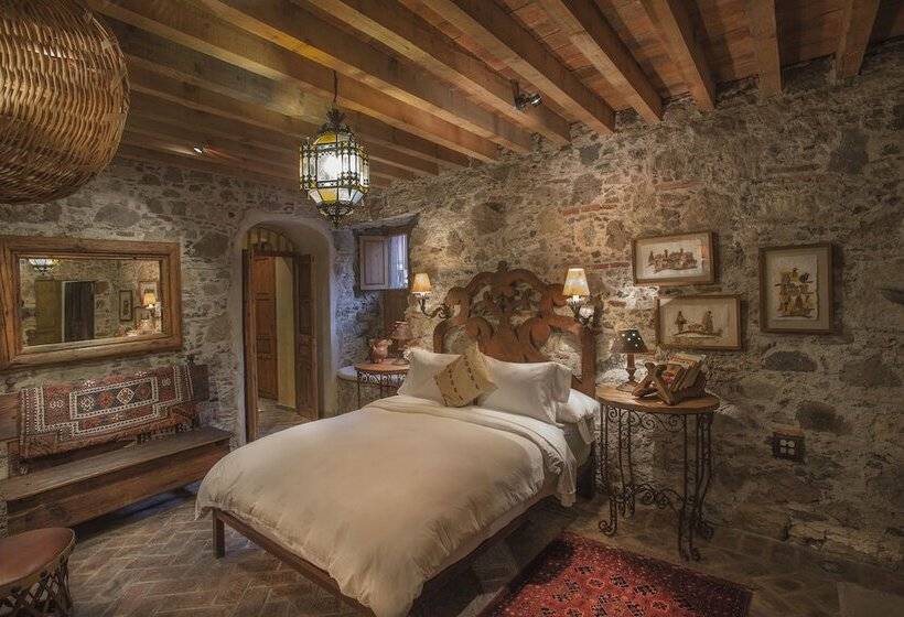 Hacienda Las Amantes