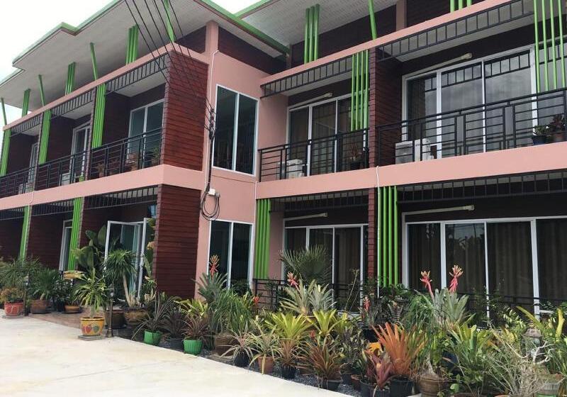 Baan Suan Punpaka Resort