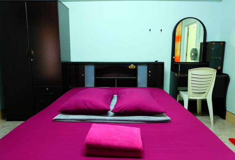 Fotos del hotel Chotiphan Apartment:  2