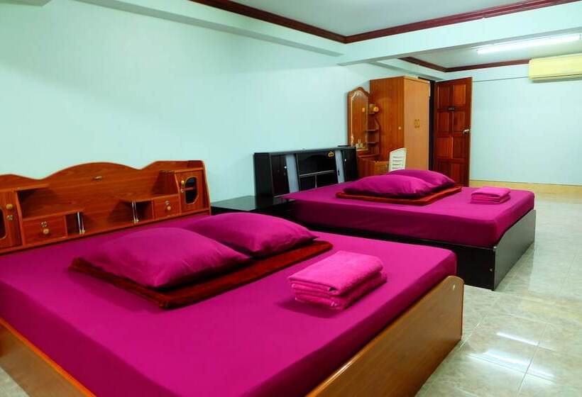 Fotos del hotel Chotiphan Apartment:  13