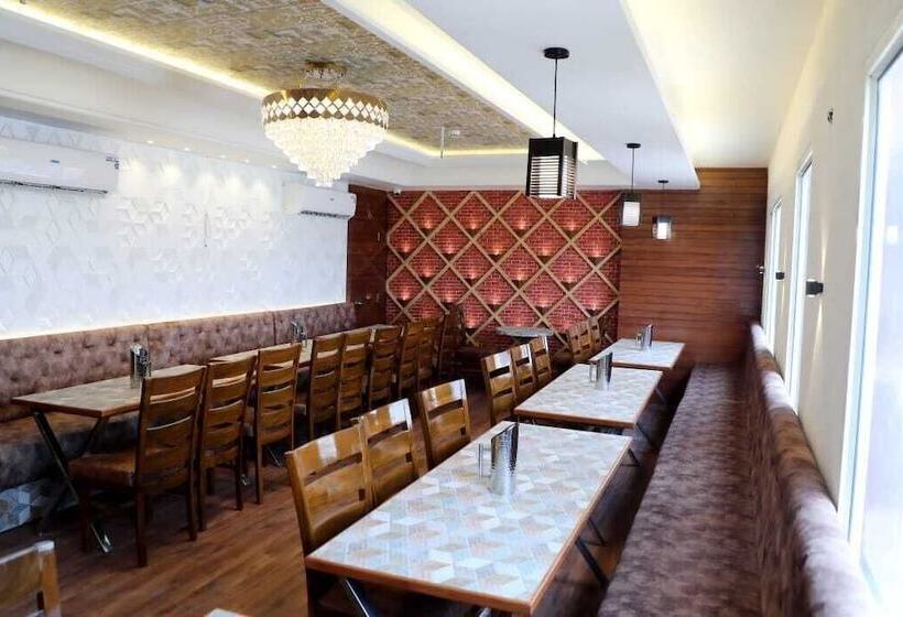 Fotos del hotel Royal Villa Ii By Shrigo S:  14