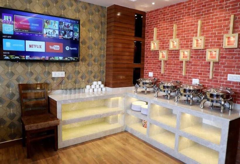 Fotos del hotel Royal Villa Ii By Shrigo S:  15