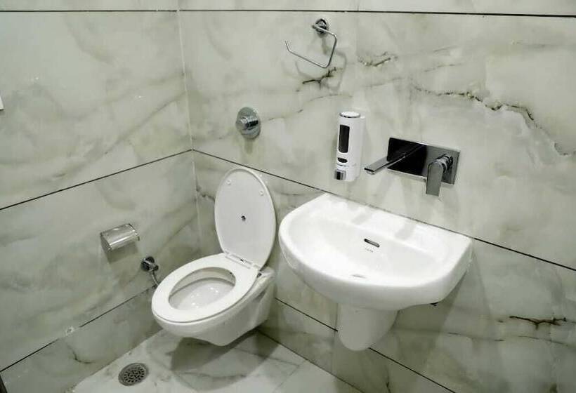 Fotos del hotel Royal Villa Ii By Shrigo S:  7