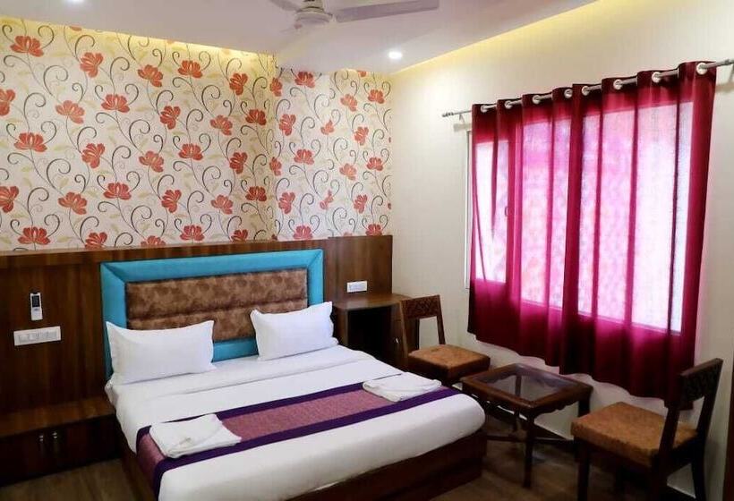 Fotos del hotel Royal Villa Ii By Shrigo S:  10