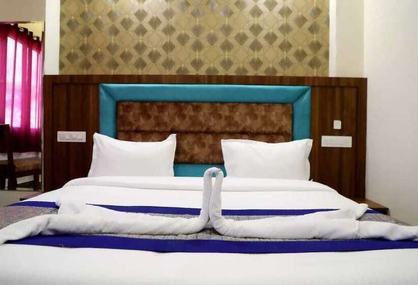 Fotos del hotel Royal Villa Ii By Shrigo S:  4